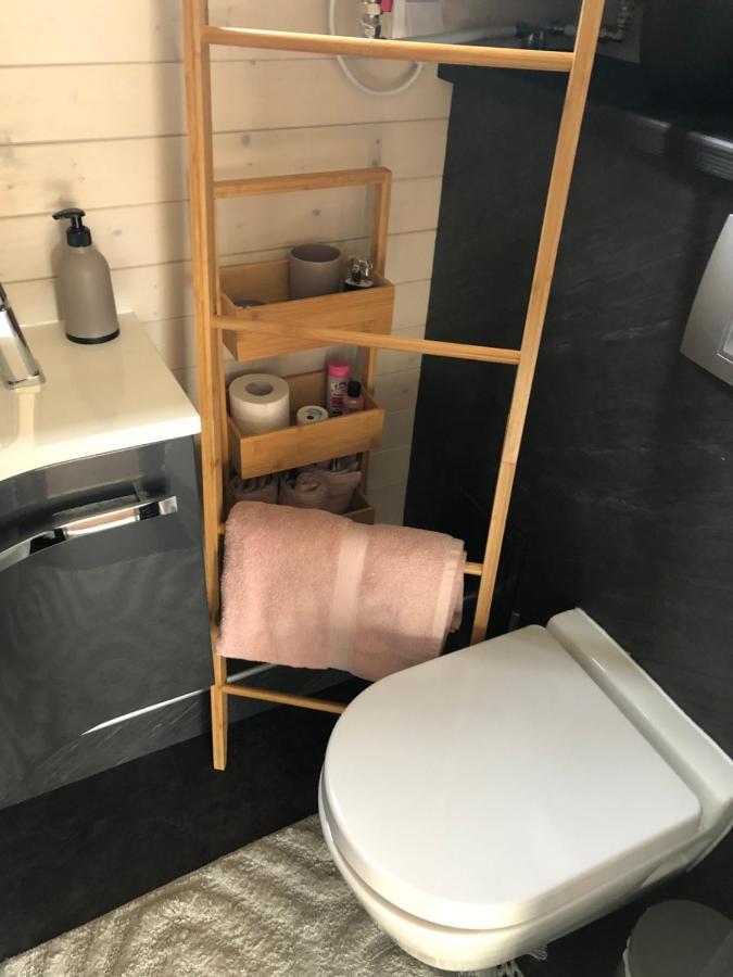 Appartamento Tinyhouse -Reset Im Vilstal -Zurueck Zum Ursprung Aldersbach Esterno foto